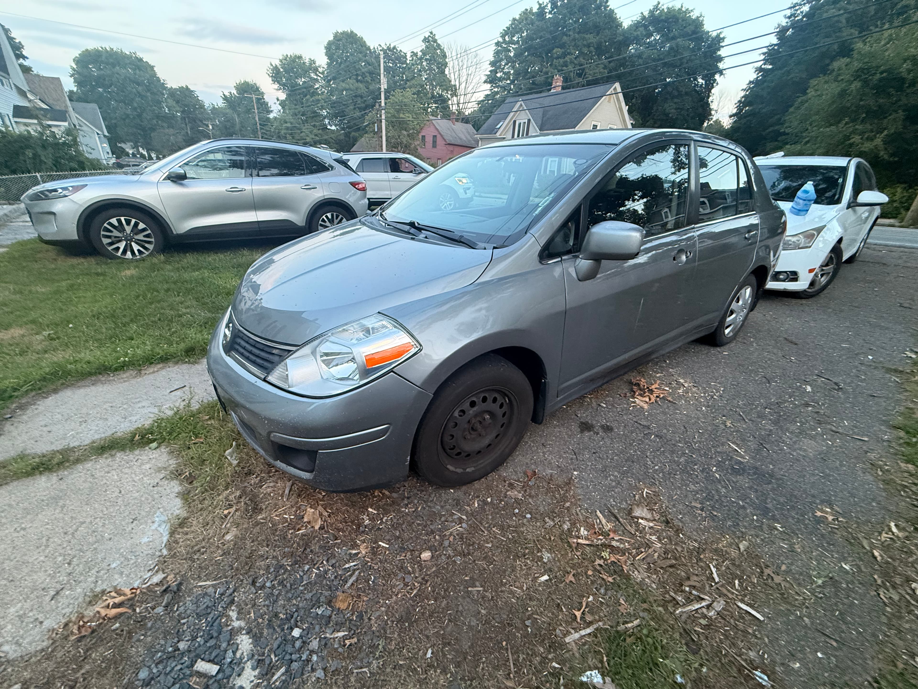 2008 NISSAN Versa — photo 5