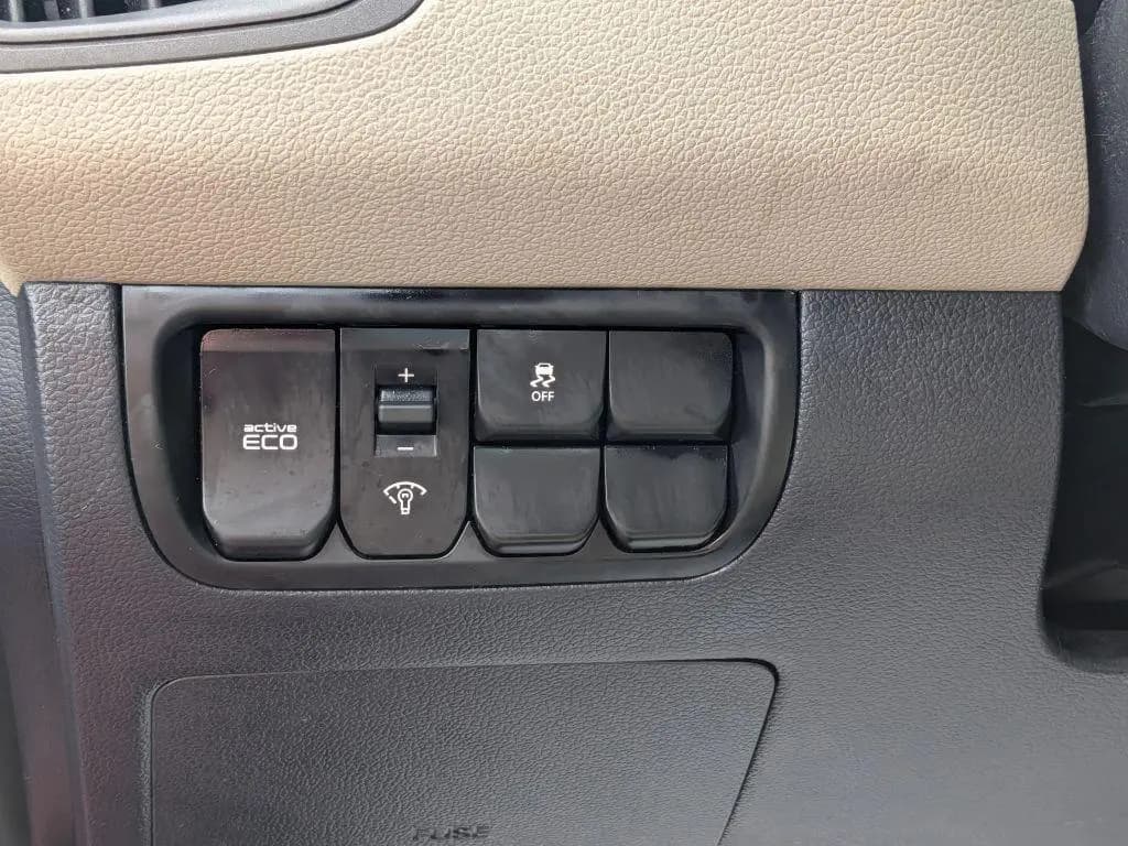 2013 KIA Rio LX — photo 7